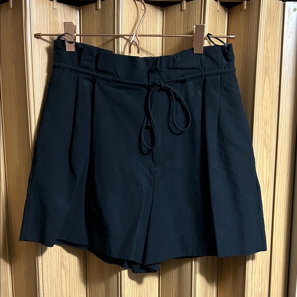 Black Women's Drawstring paper bag Pleated Shorts linen mix